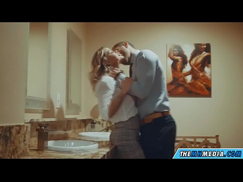 ❤️ Când o blondă cu sânii mari te seduce într-o toaletă publică ❤  at ro.megaofertas.top ️❤